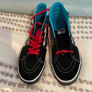 Turquoise black red and white 1966 off the wall addition. Brand new with tags.